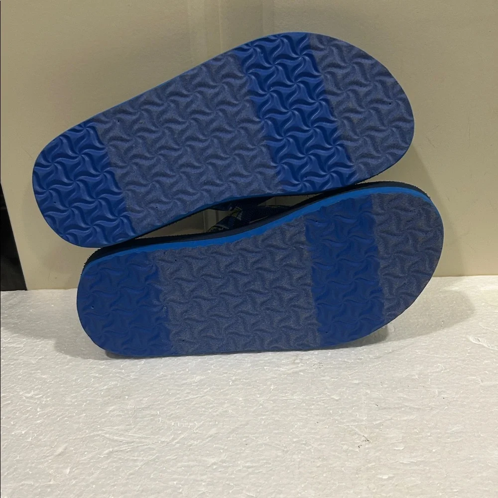 NWOT Teva Kids Blue Aztec Pattern thong Flip Flop Sandals Quick Dry Size 13